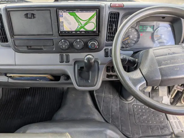 三菱 キャンター TKG-FBA60(2WD)の写真36