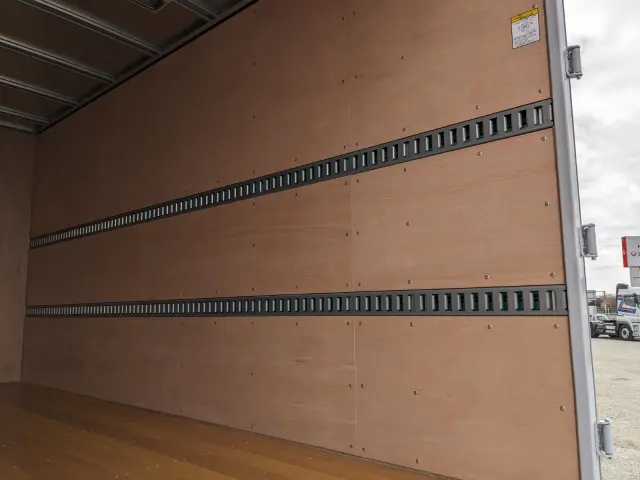 日野 デュトロ 2KG-XZU655M(2WD)の写真18