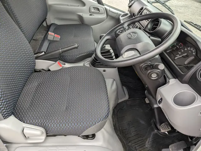 日野 デュトロ 2KG-XZU655M(2WD)の写真32