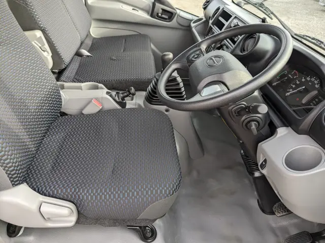 日野 デュトロ 2KG-XZU712M(2WD)の写真35