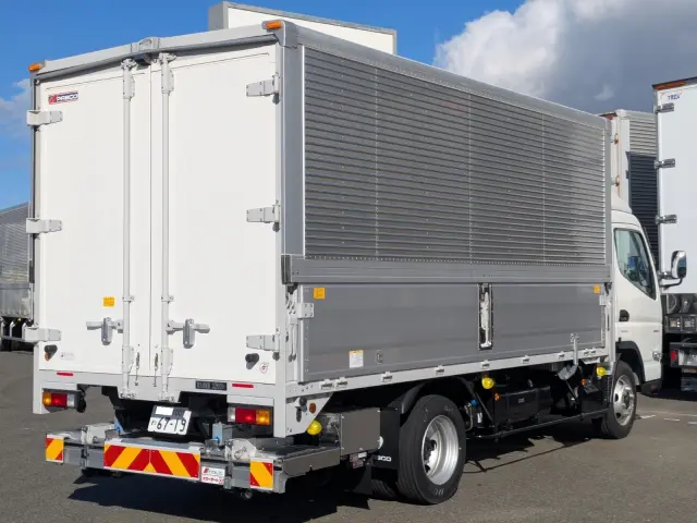 三菱 キャンター 2PG-FEB80(2WD)の写真4