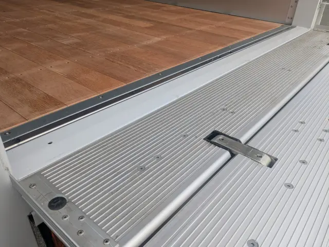 三菱 キャンター 2PG-FEB80(2WD)の写真13