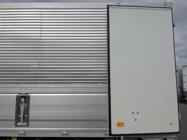 三菱 キャンター 2PG-FEB80(2WD)の写真22