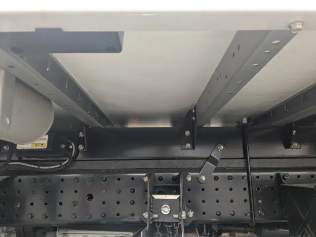 三菱 キャンター 2PG-FEB80(2WD)の写真24