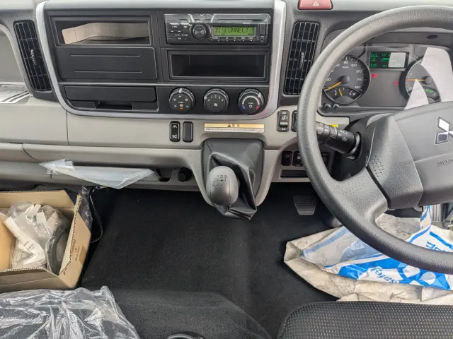 三菱 キャンター 2PG-FEB80(2WD)の写真37