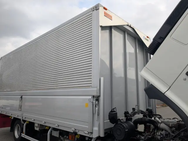 日野 レンジャー 2KG-FD2ABG(2WD)の写真37