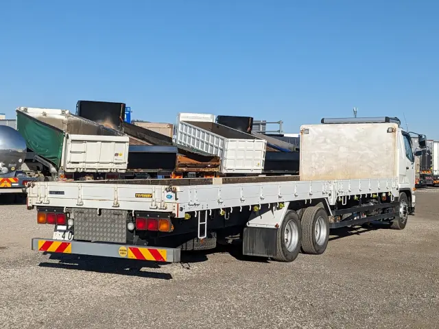 三菱 ファイター 2DG-FQ62F(6x4)の写真5