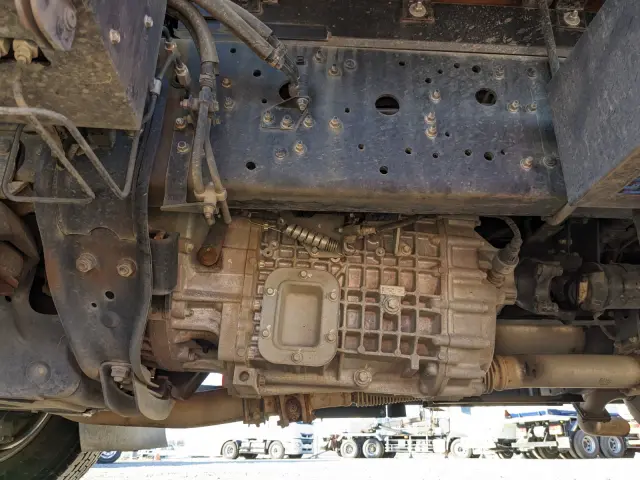 三菱 ファイター 2DG-FQ62F(6x4)の写真21