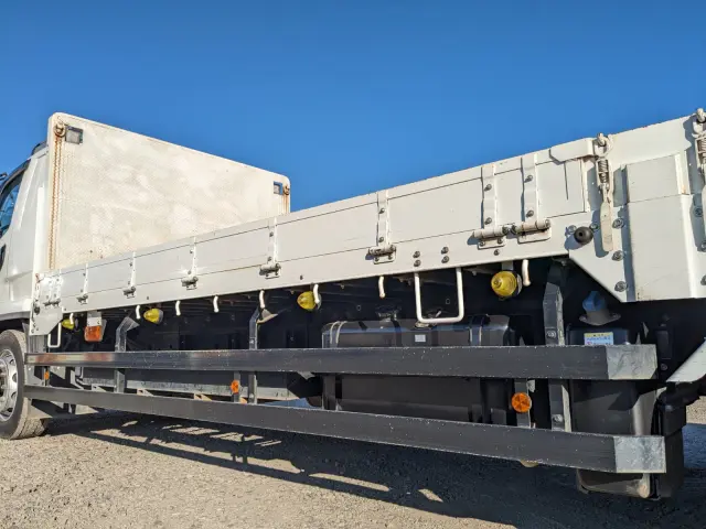 三菱 ファイター 2DG-FQ62F(6x4)の写真22