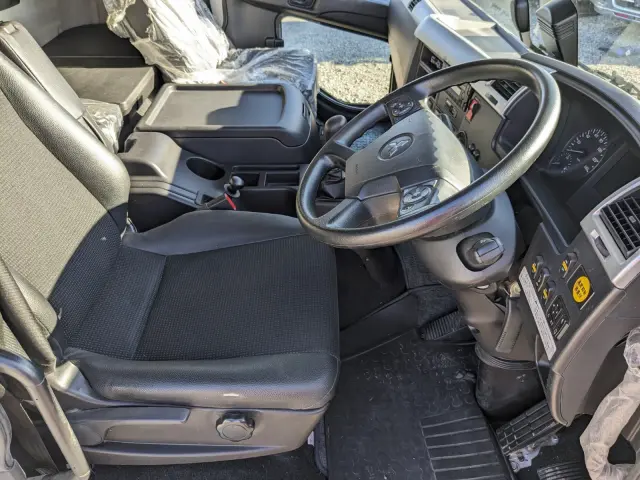 三菱 ファイター 2DG-FQ62F(6x4)の写真28