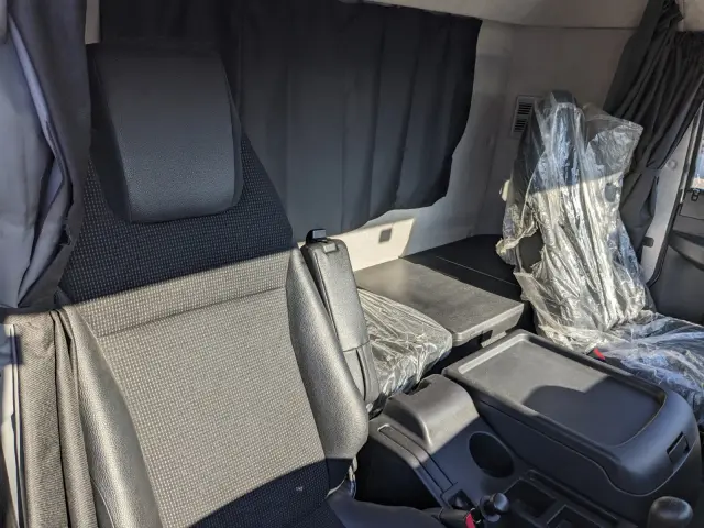 三菱 ファイター 2DG-FQ62F(6x4)の写真30