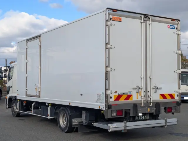 日野 プロフィア 2KG-FD2ABG(2WD)の写真4