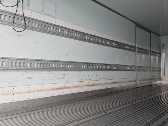 日野 プロフィア 2KG-FD2ABG(2WD)の写真16