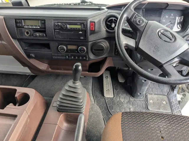 日野 プロフィア 2KG-FD2ABG(2WD)の写真38