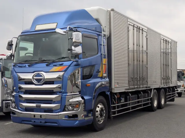 日野 プロフィア 2DG-FR1AHG(6x2)の写真1