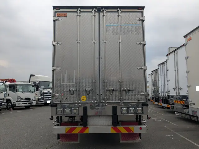 日野 プロフィア 2DG-FR1AHG(6x2)の写真6