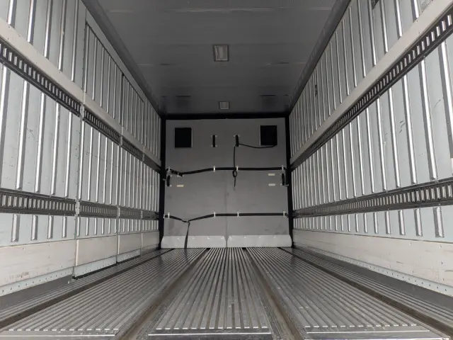 日野 プロフィア 2DG-FR1AHG(6x2)の写真20