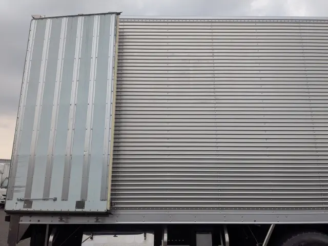 日野 プロフィア 2DG-FR1AHG(6x2)の写真32