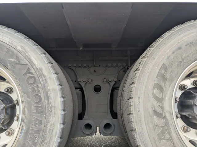 日野 プロフィア 2DG-FR1AHG(6x2)の写真33