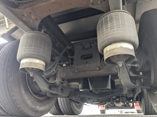 日野 プロフィア 2DG-FR1AHG(6x2)の写真34