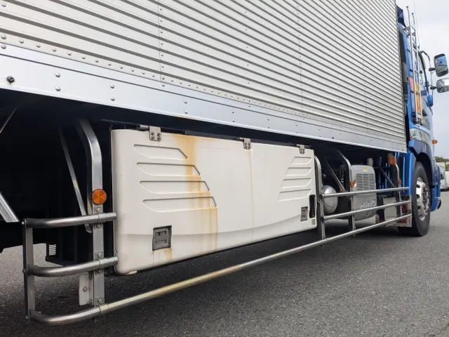 日野 プロフィア 2DG-FR1AHG(6x2)の写真35