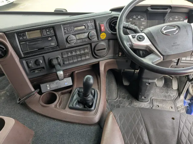 日野 プロフィア 2DG-FR1AHG(6x2)の写真41