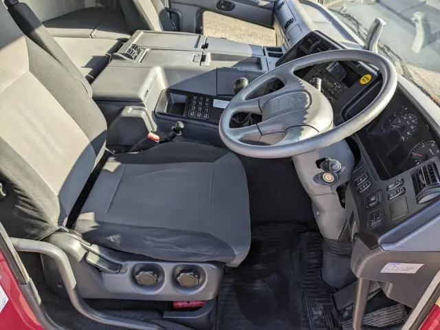 三菱 スーパーグレート QPG-FS64VZ(8x4)の写真36