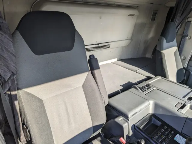 三菱 スーパーグレート QPG-FS64VZ(8x4)の写真38