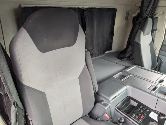 三菱 スーパーグレート QPG-FS64VY(8x4)の写真37