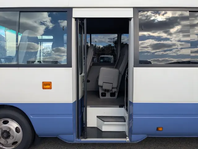 トヨタ コースター SPG-XZB50(2WD)の写真14