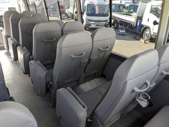 トヨタ コースター SPG-XZB50(2WD)の写真22