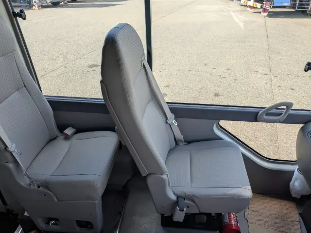 トヨタ コースター SPG-XZB50(2WD)の写真31