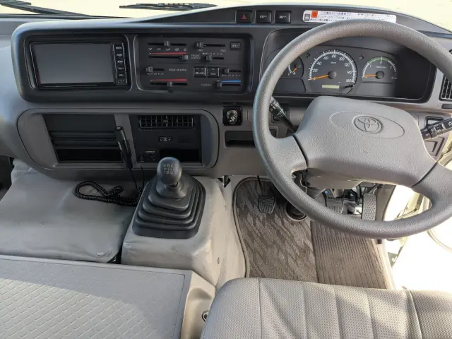 トヨタ コースター SPG-XZB50(2WD)の写真32