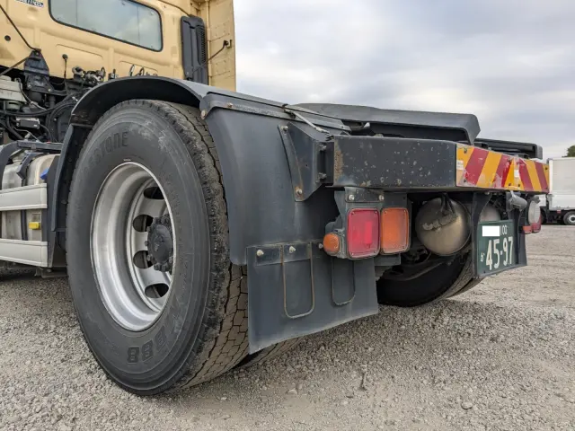 日野 プロフィア QPG-SH1EDDG(2WD)の写真8