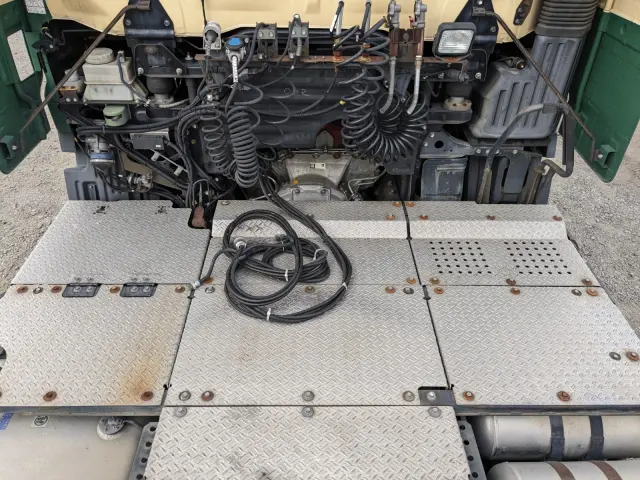 日野 プロフィア QPG-SH1EDDG(2WD)の写真14