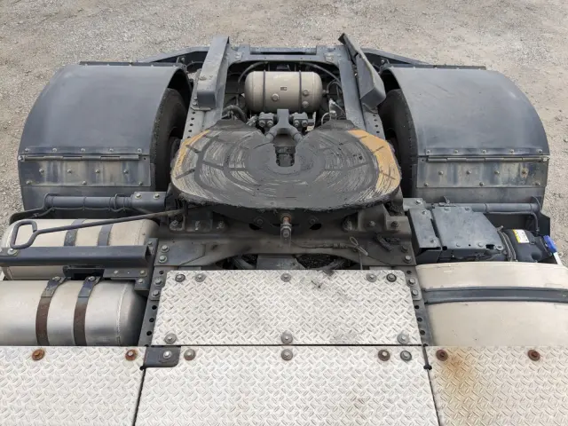 日野 プロフィア QPG-SH1EDDG(2WD)の写真18