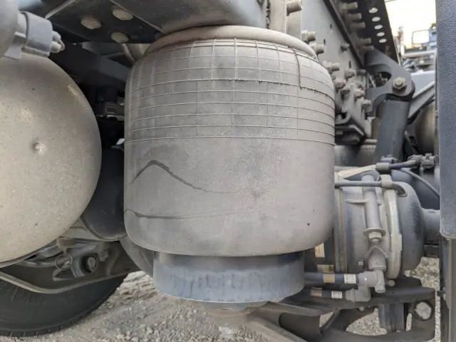 日野 プロフィア QPG-SH1EDDG(2WD)の写真27