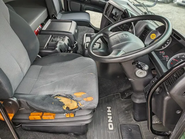 日野 プロフィア QPG-SH1EDDG(2WD)の写真30