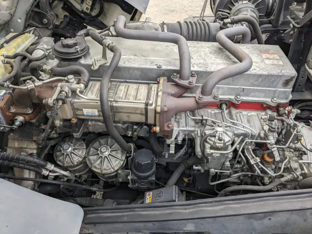 日野 プロフィア QPG-SH1EDDG(2WD)の写真36