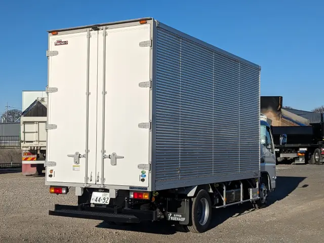 三菱 キャンター 2RG-FEAV0(2WD)の写真5