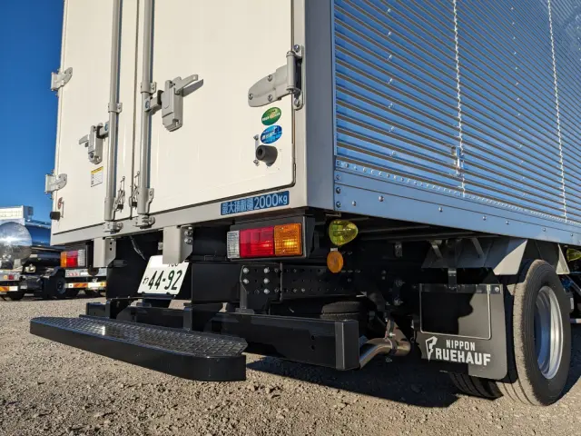 三菱 キャンター 2RG-FEAV0(2WD)の写真7