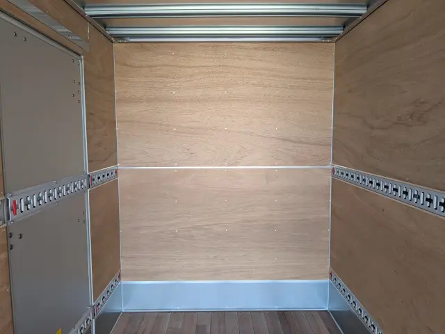 三菱 キャンター 2RG-FEAV0(2WD)の写真16