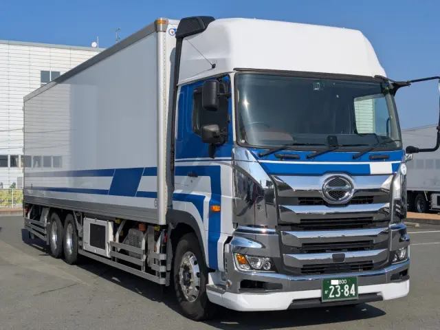 日野 プロフィア 2DG-FR1AHB(6x2)の写真3