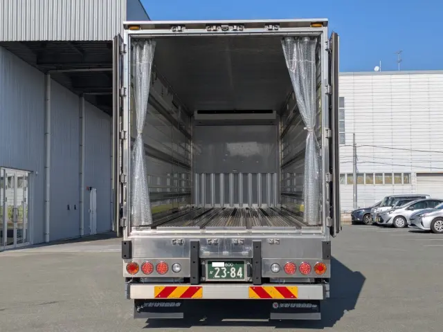 日野 プロフィア 2DG-FR1AHB(6x2)の写真9