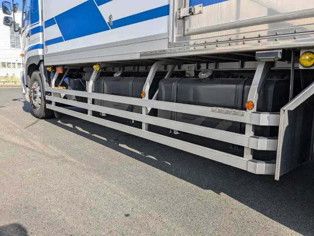 日野 プロフィア 2DG-FR1AHB(6x2)の写真14