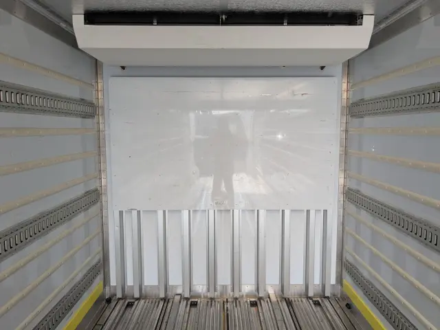 日野 プロフィア 2DG-FR1AHB(6x2)の写真23