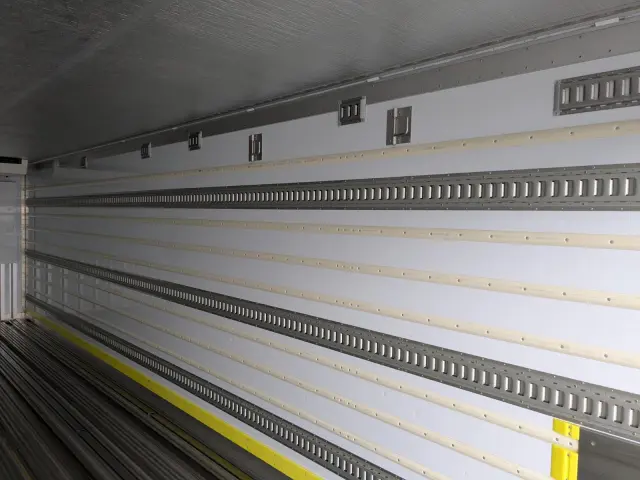 日野 プロフィア 2DG-FR1AHB(6x2)の写真29