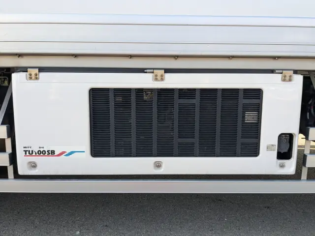 日野 プロフィア 2DG-FR1AHB(6x2)の写真30