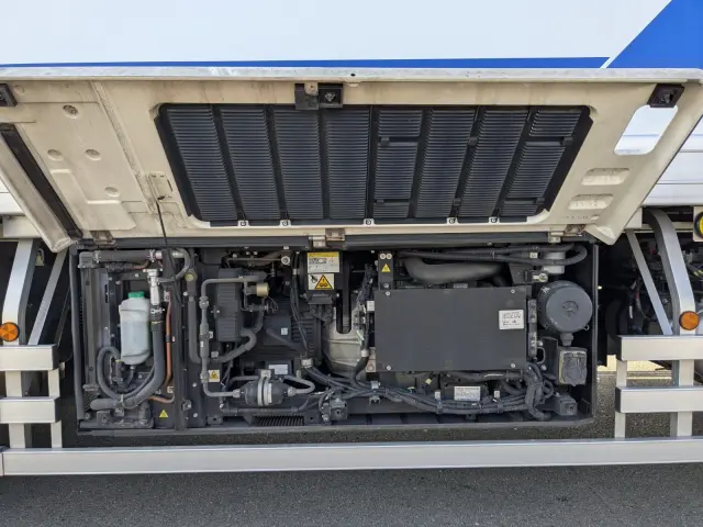 日野 プロフィア 2DG-FR1AHB(6x2)の写真31