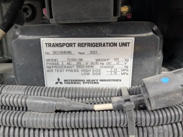 日野 プロフィア 2DG-FR1AHB(6x2)の写真31